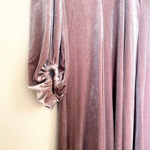 Baltic Born Erika Velvet Maxi Dress Romantic Mauve Size M - Picture 5 of 11